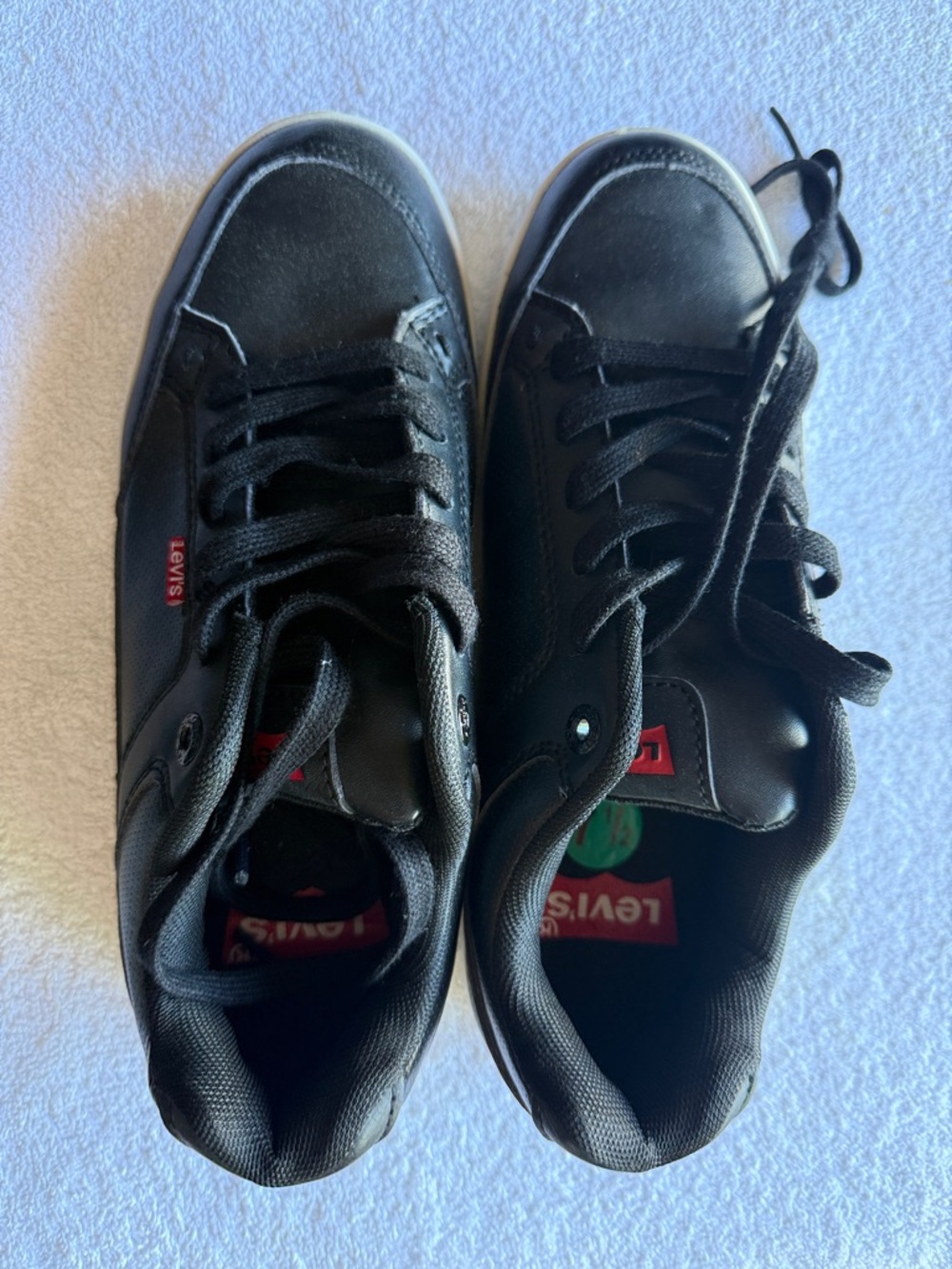 Levi's Men's Black Lace-Up Low-Top Sneakers